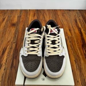 Nike Travis scott Reverse Mocha